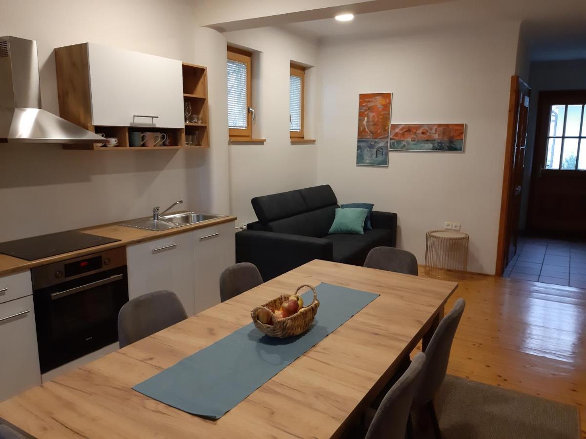 Triglav Apartment House Kranj Exteriér fotografie