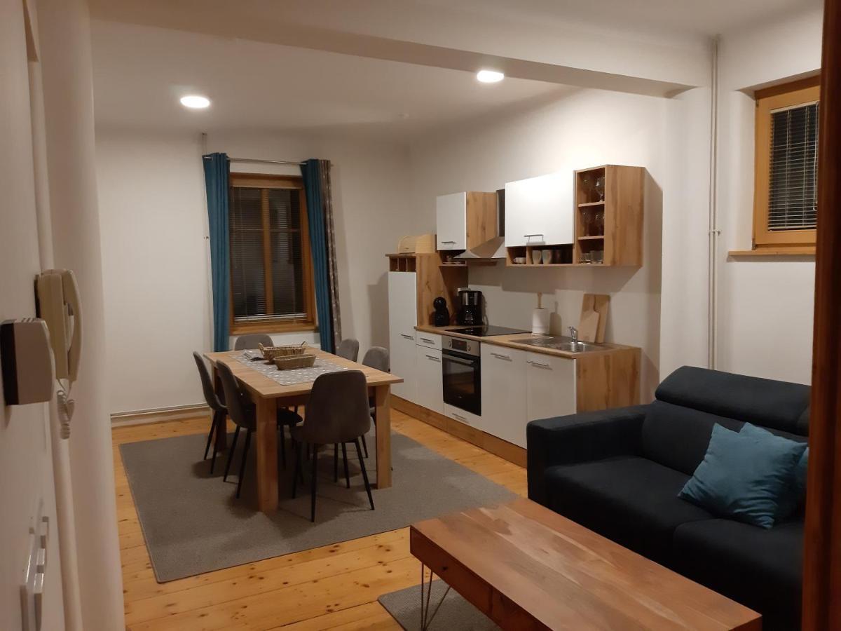 Triglav Apartment House Kranj Exteriér fotografie
