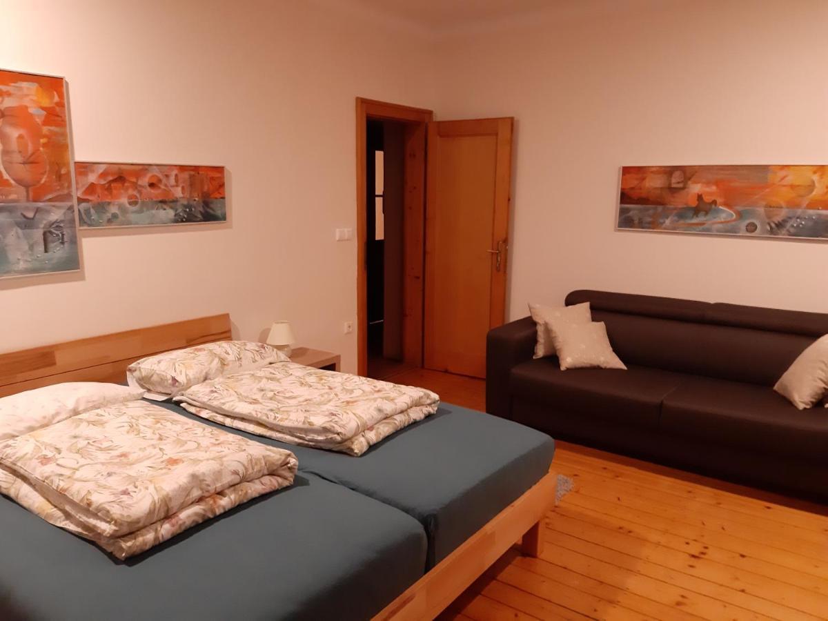 Triglav Apartment House Kranj Exteriér fotografie